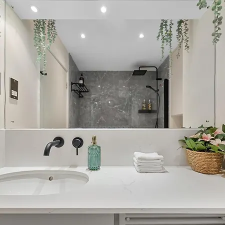Tranquil 2 Bedroom Apartment Close To St. Paul'S Cathedral Londen Buitenkant foto